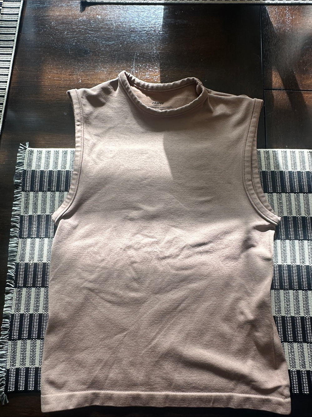 SKIMS Sleeveless Mock Neck Tank Top - Taupe